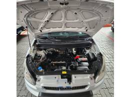 KIA MOTORS - SOUL - 2010/2010 - Prata - R$ 39.900,00