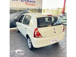 RENAULT - CLIO - 2014/2014 - Branca - R$ 27.900,00