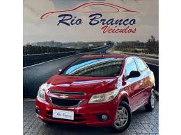 CHEVROLET - ONIX - 2015/2016 - Vermelha - R$ 49.900,00