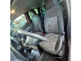 FIAT - MOBI - 2016/2017 - Vermelha - R$ 37.900,00