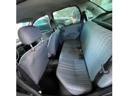 CHEVROLET - CORSA - 2000/2000 - Preta - R$ 18.900,00