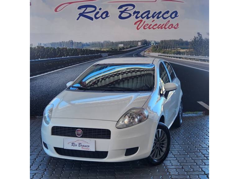 FIAT - PUNTO - 2010/2010 - Branca - R$ 36.900,00