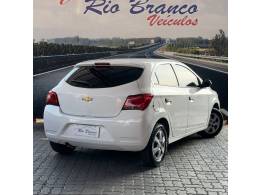 CHEVROLET - ONIX - 2020/2020 - Branca - R$ 57.900,00