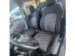 FIAT - PUNTO - 2010/2010 - Branca - R$ 36.900,00