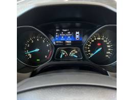 FORD - FOCUS - 2016/2016 - Branca - R$ 69.900,00