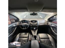 FORD - FOCUS - 2018/2018 - Prata - R$ 64.900,00