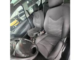 PEUGEOT - 308 - 2013/2014 - Preta - R$ 42.900,00