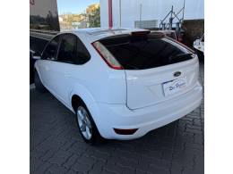 FORD - FOCUS - 2013/2013 - Branca - R$ 44.900,00