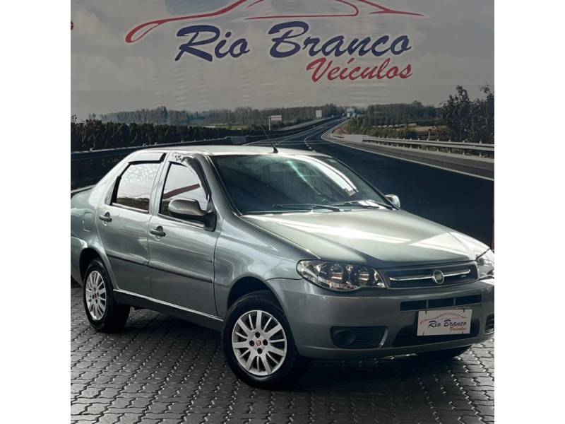 FIAT - SIENA - 2011/2012 - Cinza - R$ 29.900,00