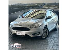 FORD - FOCUS - 2018/2018 - Prata - R$ 64.900,00