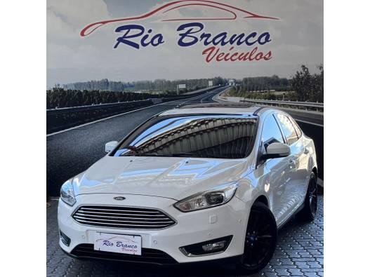 FORD - FOCUS - 2016/2016 - Branca - R$ 69.900,00