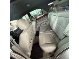 KIA MOTORS - SORENTO - 2007/2007 - Prata - R$ 49.900,00