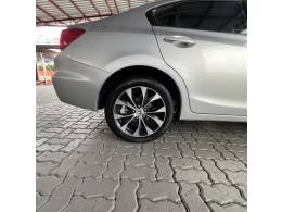 HONDA - CIVIC - 2015/2016 - Prata - R$ 81.900,00