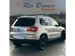 VOLKSWAGEN - TIGUAN - 2009/2010 - Prata - R$ 52.900,00