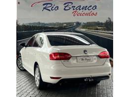 VOLKSWAGEN - JETTA - 2011/2012 - Branca - Sob Consulta