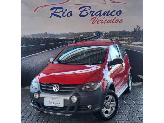 VOLKSWAGEN - CROSSFOX - 2008/2009 - Vermelha - R$ 36.900,00