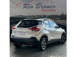 NISSAN - KICKS - 2019/2020 - Branca - R$ 83.900,00