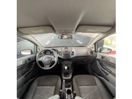 FORD - FIESTA - 2014/2015 - Prata - R$ 43.900,00