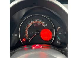 FIAT - UNO - 2011/2012 - Prata - R$ 31.900,00