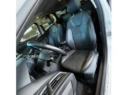 FORD - FOCUS - 2016/2016 - Branca - R$ 69.900,00