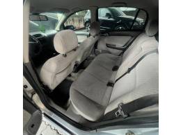 CHEVROLET - ASTRA - 2003/2004 - Prata - R$ 29.900,00