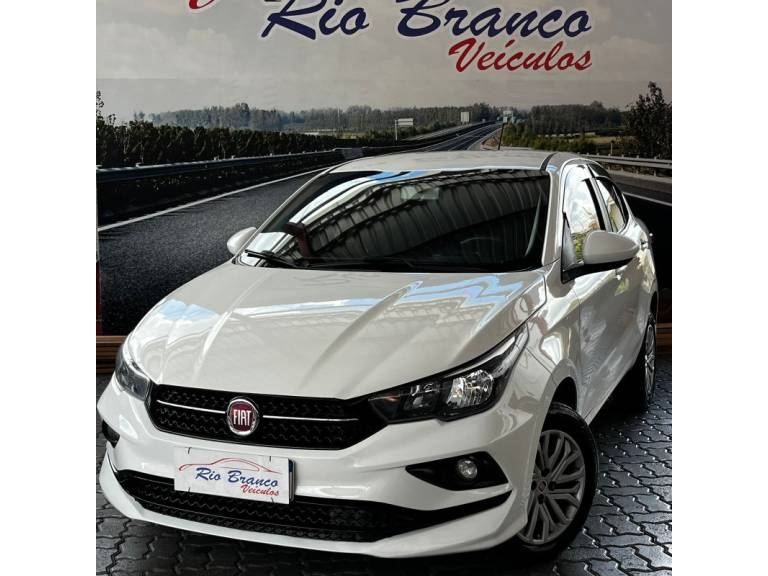 FIAT - CRONOS - 2018/2019 - Branca - R$ 59.900,00