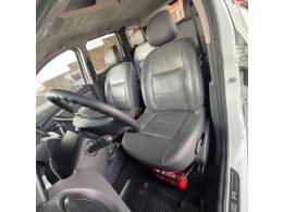 RENAULT - DUSTER - 2012/2013 - Branca - R$ 49.900,00