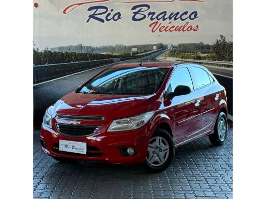 CHEVROLET - ONIX - 2015/2016 - Vermelha - R$ 47.900,00