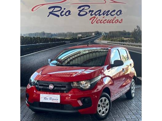 FIAT - MOBI - 2016/2017 - Vermelha - R$ 37.900,00