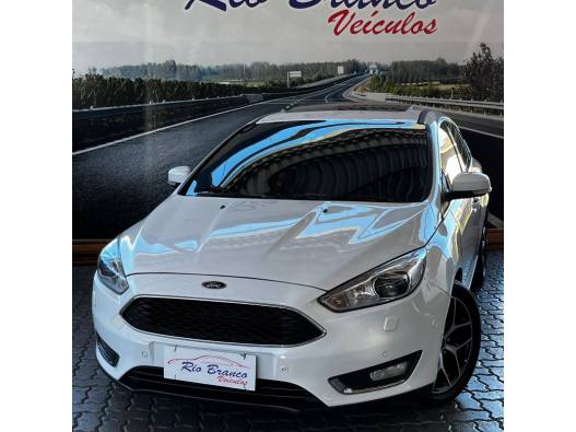 FORD - FOCUS - 2017/2017 - Branca - R$ 69.900,00