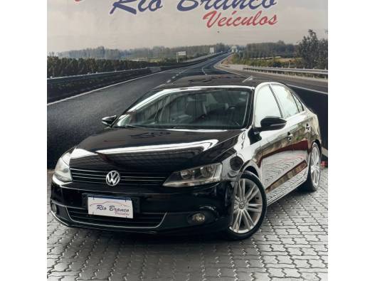 VOLKSWAGEN - JETTA - 2010/2011 - Preta - R$ 67.900,00