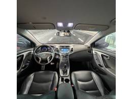 HYUNDAI - ELANTRA - 2014/2015 - Preta - R$ 67.900,00