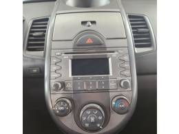 KIA MOTORS - SOUL - 2010/2010 - Prata - R$ 39.900,00