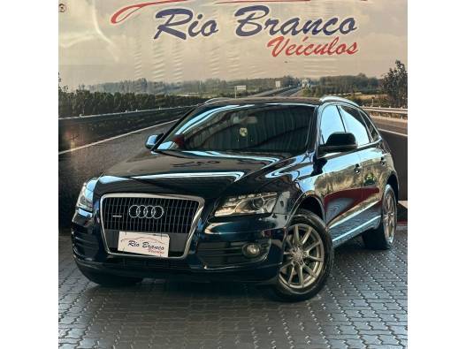 AUDI - Q5 - 2010/2011 - Azul - R$ 76.900,00