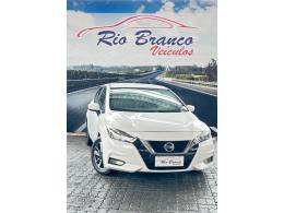 NISSAN - VERSA - 2022/2022 - Branca - R$ 93.900,00