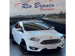 FORD - FOCUS - 2016/2016 - Branca - R$ 69.900,00