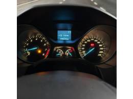 FORD - FOCUS - 2015/2015 - Branca - R$ 57.900,00