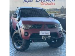 MITSUBISHI - L200 TRITON - 2010/2010 - Vermelha - R$ 109.900,00