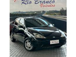 FORD - FOCUS - 2006/2007 - Preta - R$ 23.900,00