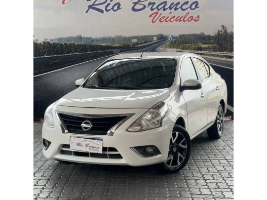 NISSAN - VERSA - 2017/2017 - Branca - R$ 51.900,00