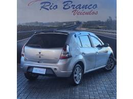 RENAULT - SANDERO - 2013/2014 - Prata - R$ 39.900,00