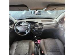 FORD - FOCUS - 2007/2007 - Verde - R$ 19.900,00