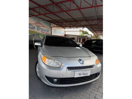 RENAULT - FLUENCE - 2011/2012 - Prata - R$ 42.900,00