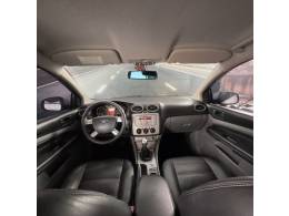 FORD - FOCUS - 2012/2012 - Branca - R$ 42.900,00