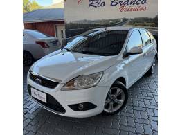 FORD - FOCUS - 2013/2013 - Branca - R$ 44.900,00