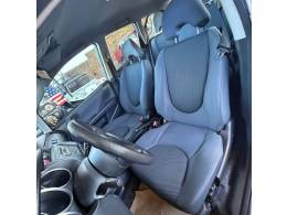 HONDA - FIT - 2006/2007 - Cinza - R$ 32.900,00