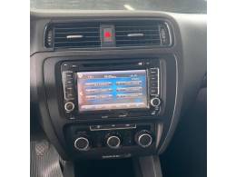 VOLKSWAGEN - JETTA - 2011/2012 - Branca - Sob Consulta