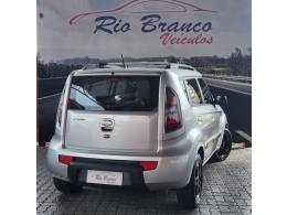KIA MOTORS - SOUL - 2010/2010 - Prata - R$ 39.900,00