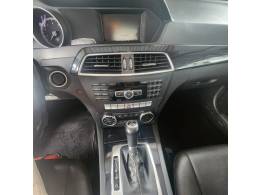 MERCEDES-BENZ - C 180 - 2011/2012 - Branca - R$ 58.900,00