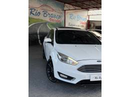 FORD - FOCUS - 2016/2016 - Branca - R$ 69.900,00